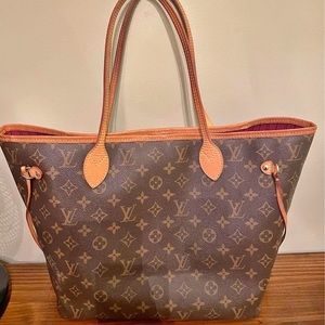 🔥Authentic LV Neverfull, MM tote with beautiful Fuchsia pink inside,